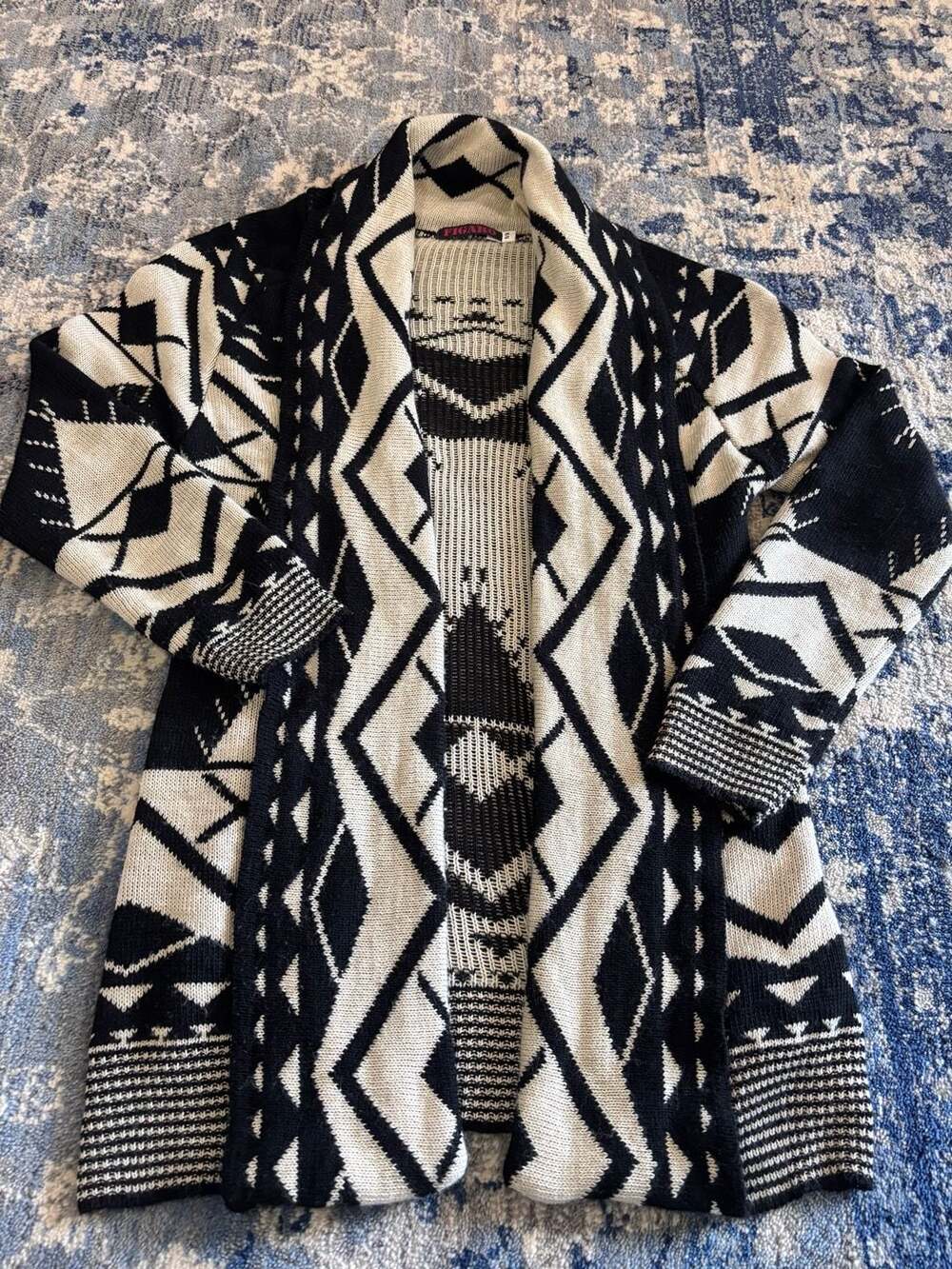 FIGARO Aztec Knit Cardigan Size S/M Black White